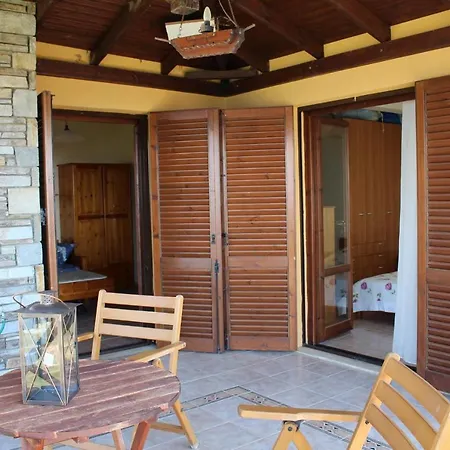 Miranta Ferienhaus Nikiti (Sithonia)